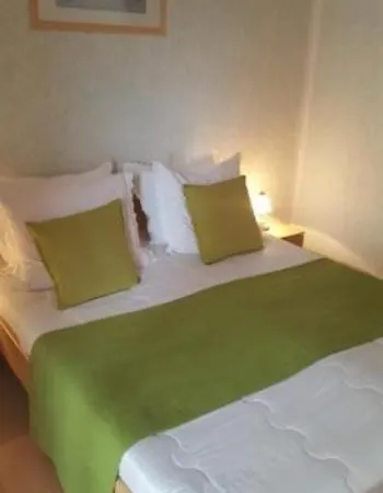 Apartment In With Sea View, Terrace, Air Conditioning, Wi-fi Crikvenica