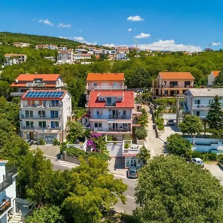 In With Sea View, Terrace, Air Conditioning, Wi-fi *