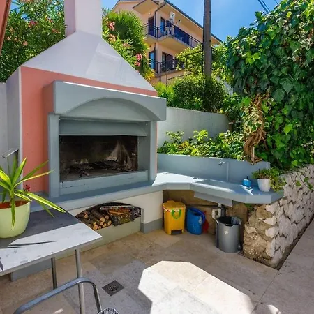 In With Sea View, Terrace, Air Conditioning, Wi-fi Apartment Crikvenica