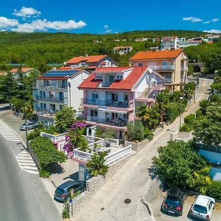 In With Sea View, Terrace, Air Conditioning, Wi-fi