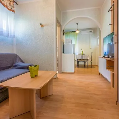 In With Sea View, Terrace, Air Conditioning, Wi-fi *