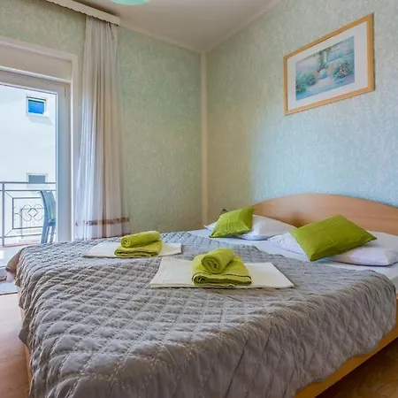 In With Sea View, Terrace, Air Conditioning, Wi-fi *