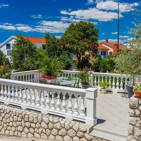 In With Sea View, Terrace, Air Conditioning, Wi-fi Apartment *