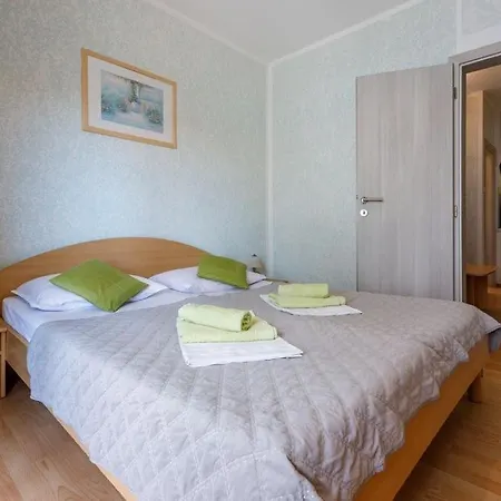 In With Sea View, Terrace, Air Conditioning, Wi-fi Apartment Crikvenica
